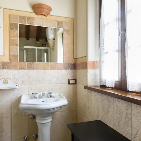 Il Casale Del Marchese Bed & Breakfast 3*