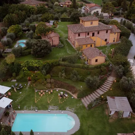 Il Casale Del Marchese Bed & Breakfast 3*